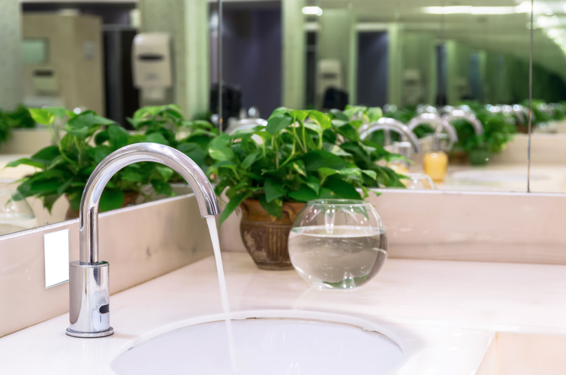 Expert plumbing repairs for leaks and blockages