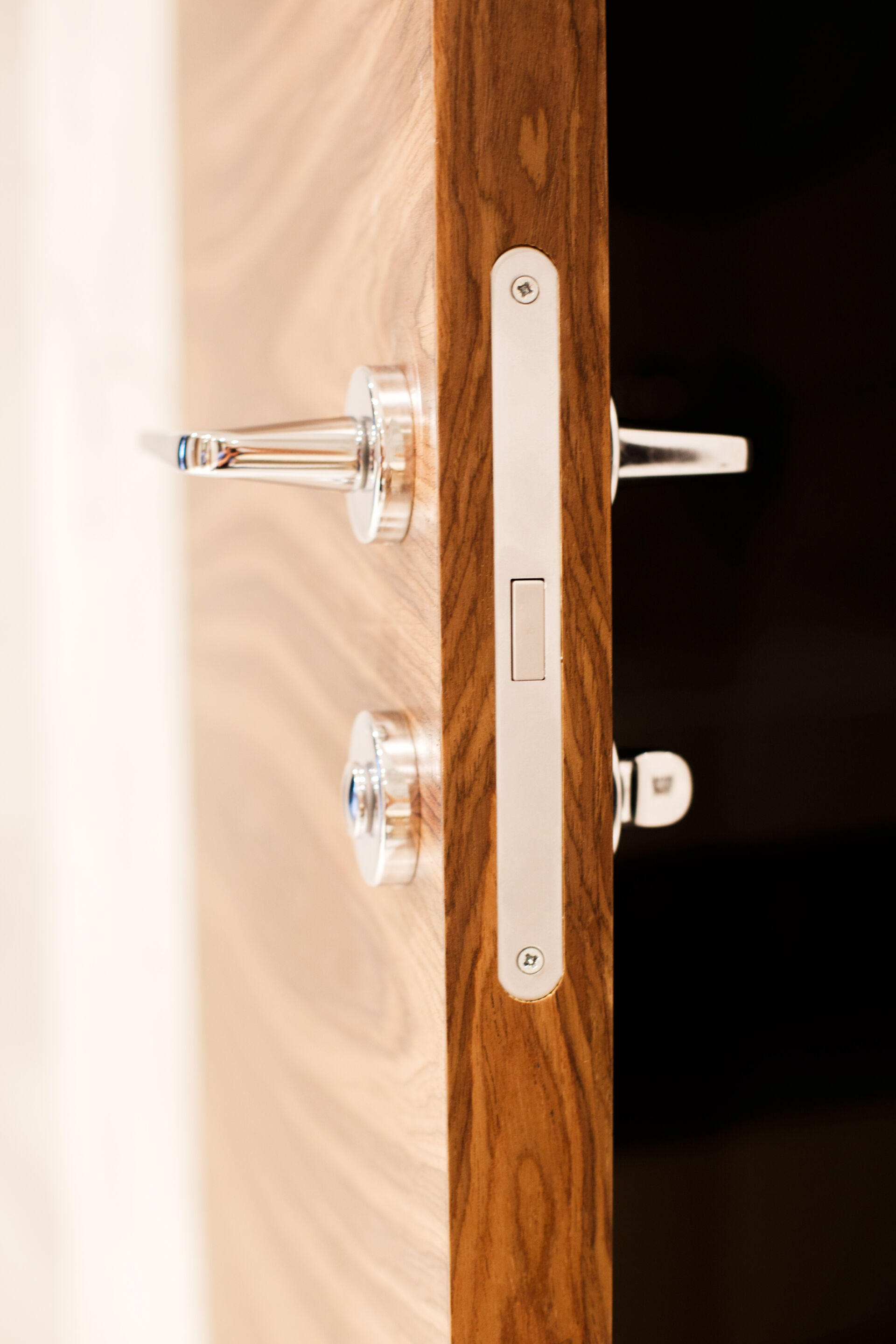 Reliable lockout assistance for offices and shops near me