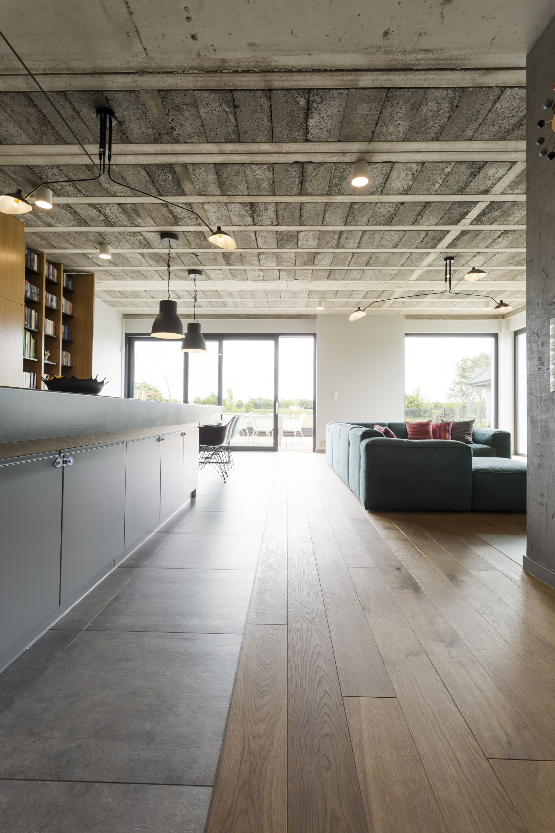 Expert floor repair and maintenance service for commercial properties